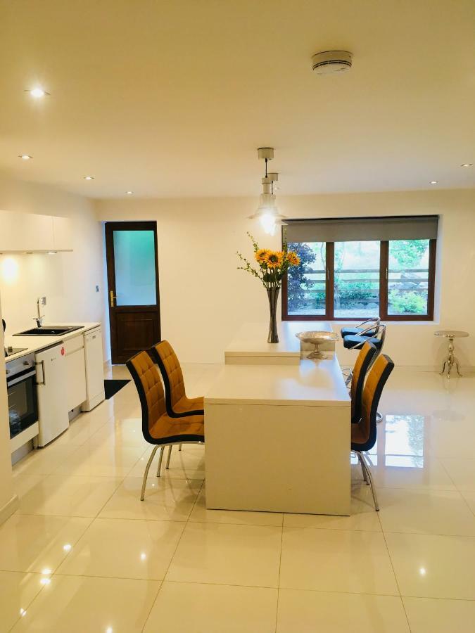 Blossom Lane Apartment Woodford  Ngoại thất bức ảnh